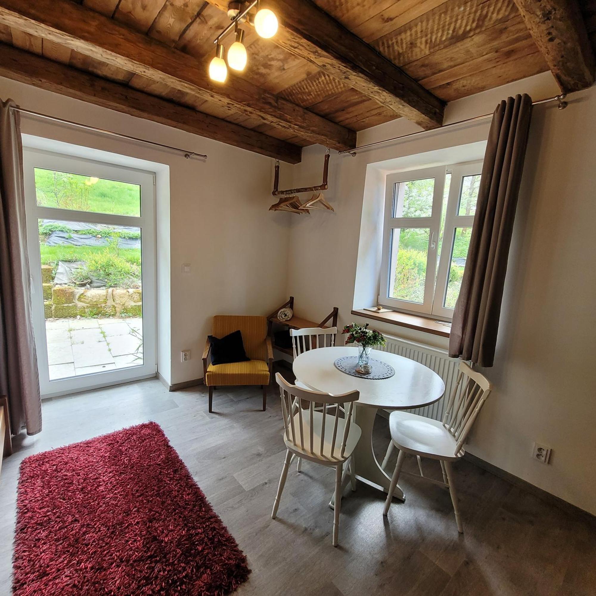 Appartement Chloumek à Bela  Extérieur photo